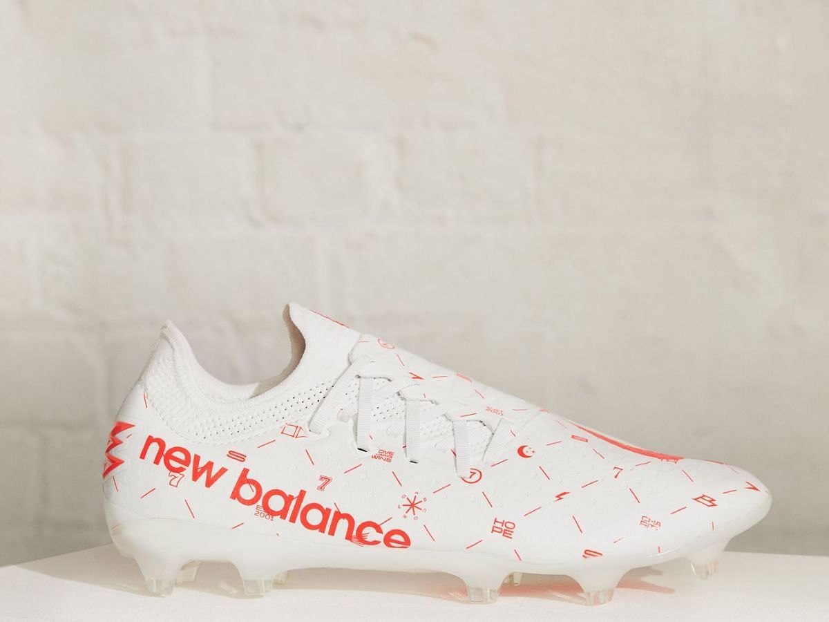 New Balance x Bukayo Saka Furon v7 ‘Seven Edition’ (Image via Twitter/@SoccerBible)